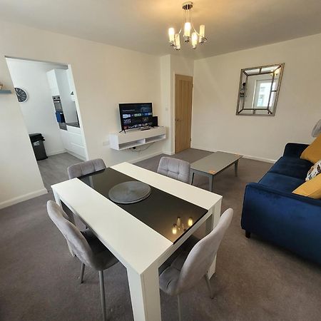 Bumblebee Bungalow - With Separate Office And Gaming Space By Catchpole Stays Colchester Exterior foto